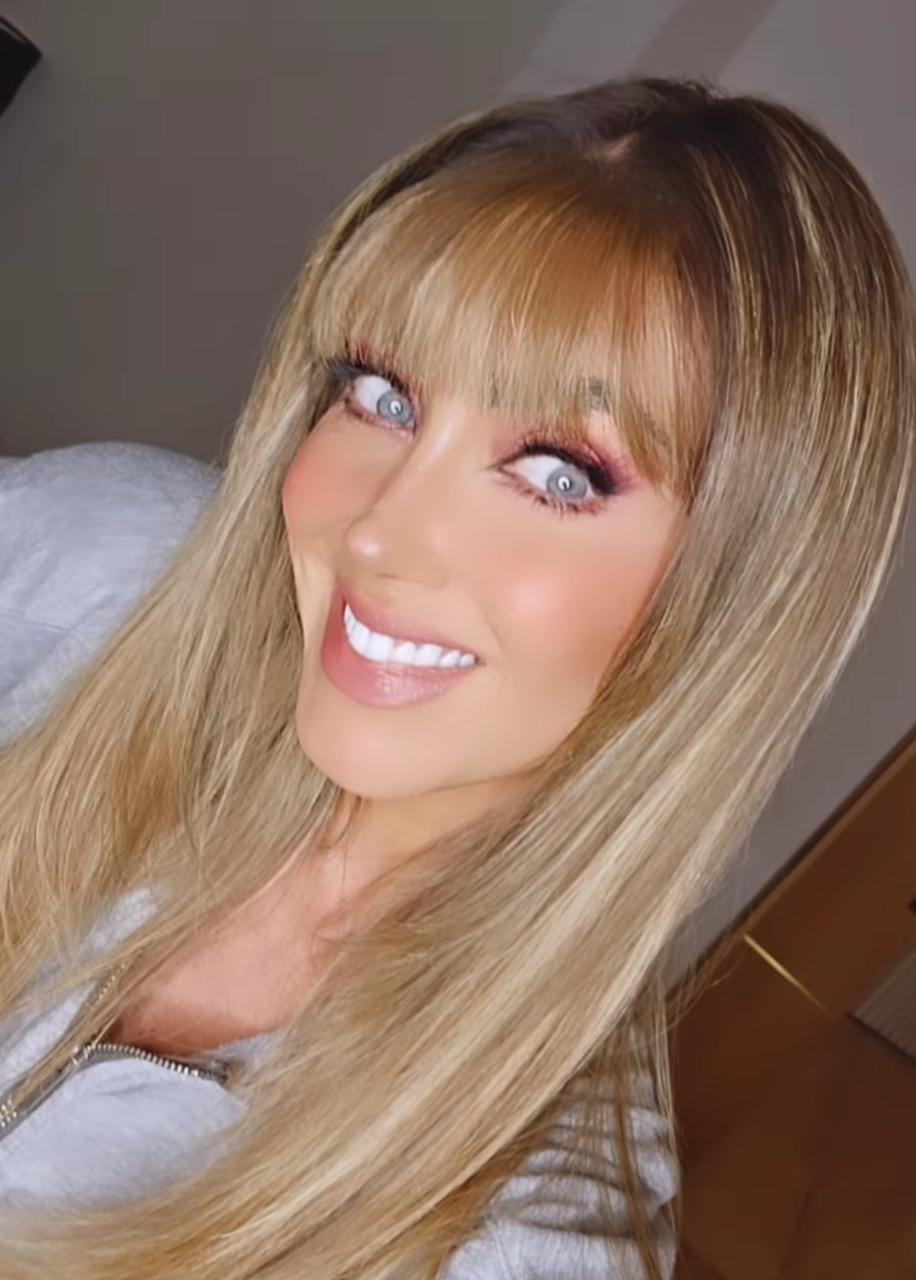 Mia Colucci volvió; Anahí cambió de look