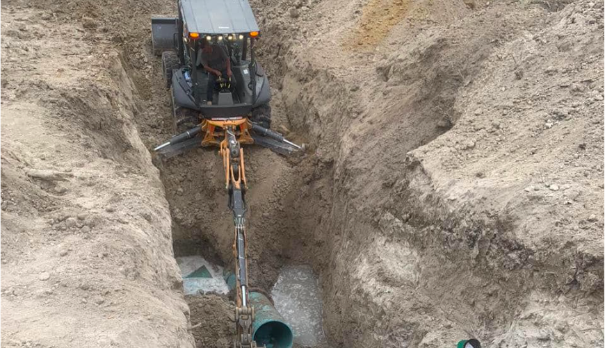 Siguen sin agua colonias de Zona Este por fuga