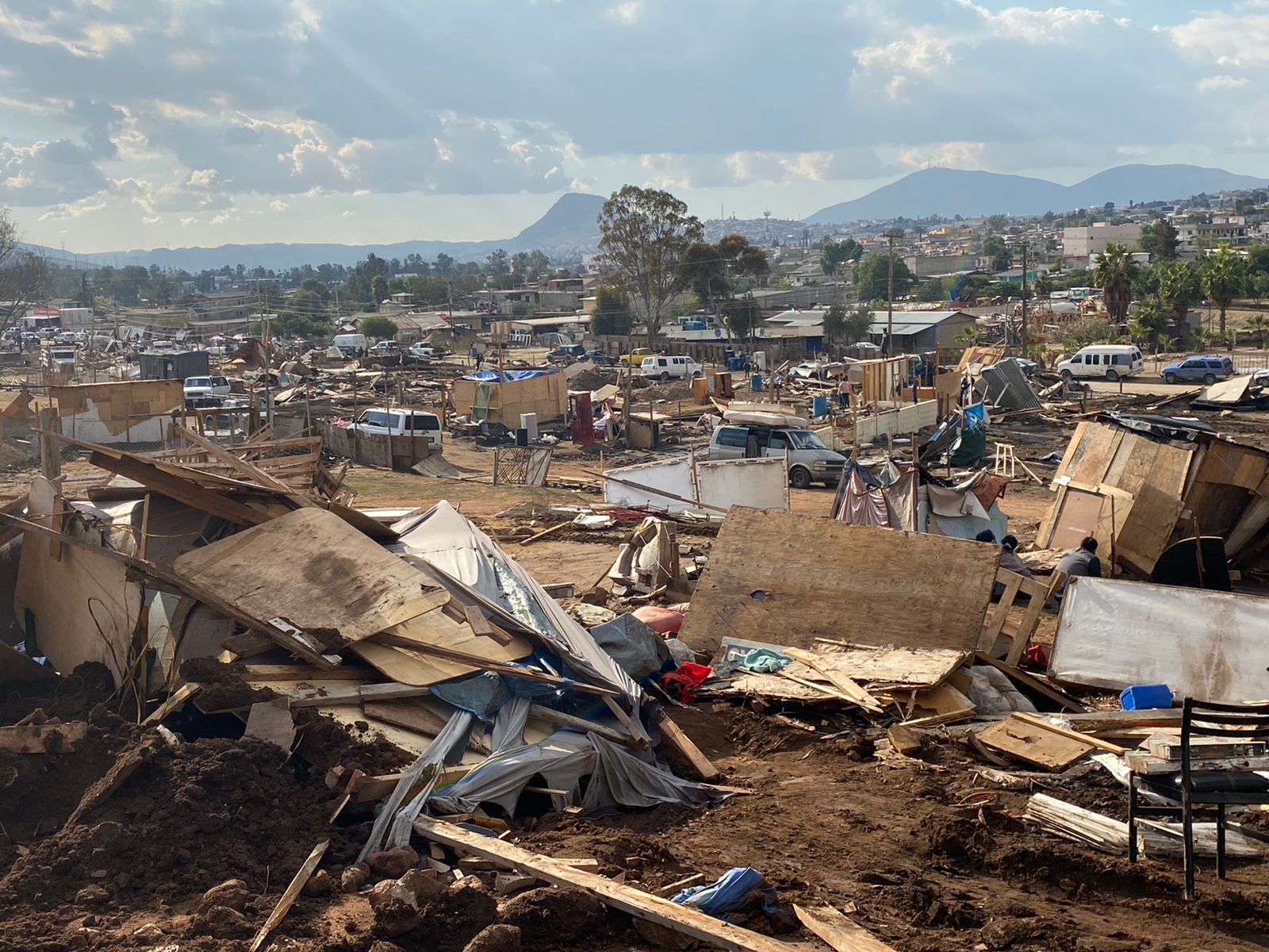 Desalojan a más de 300 personas en zona del Milagro