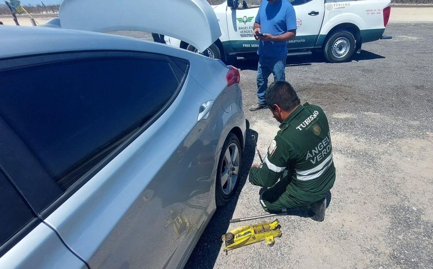 Instan Ángeles Verdes a revisar neumáticos para evitar accidentes: BCS