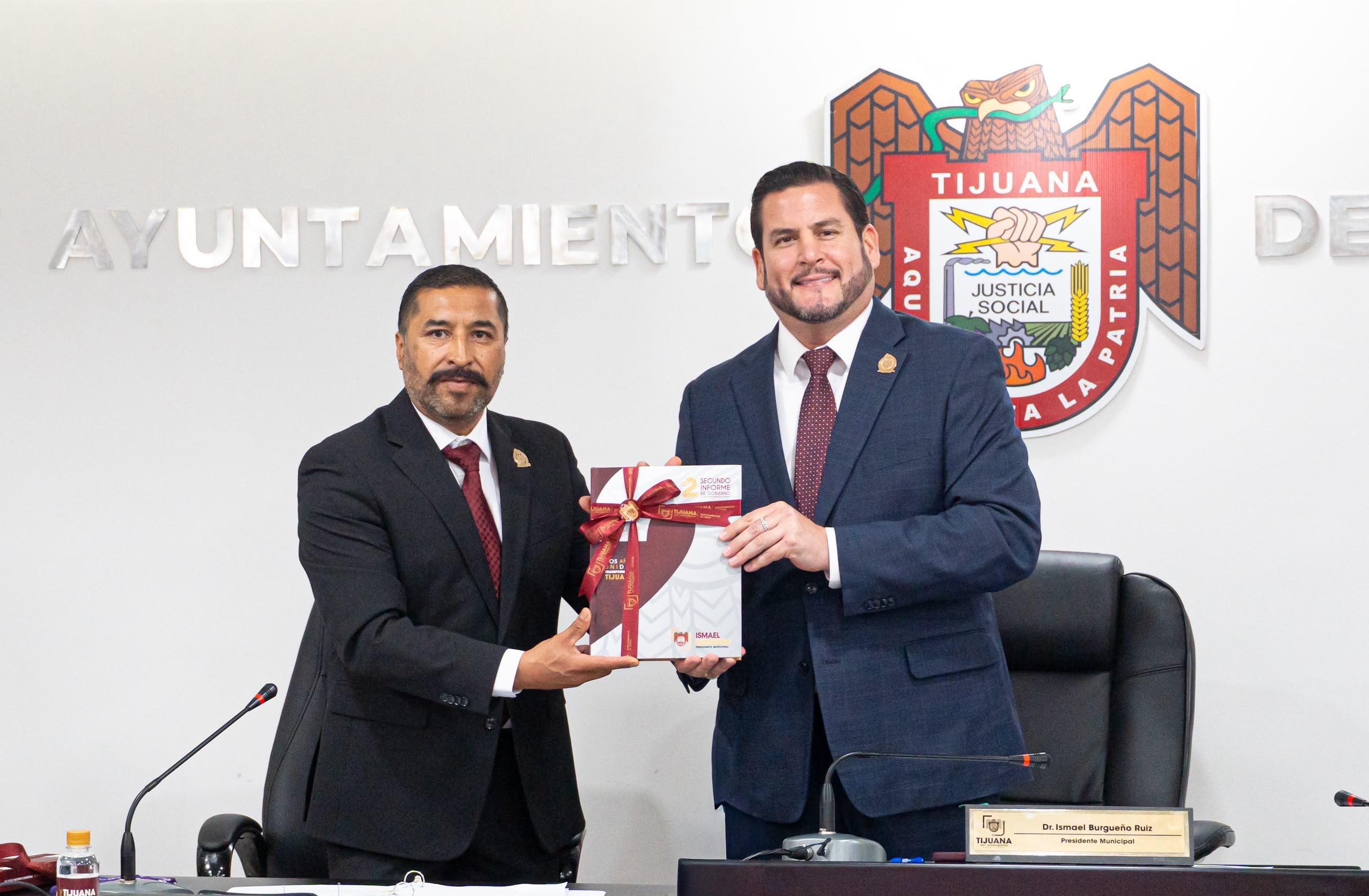 Burgueño presenta su Segundo Informe de Gobierno ante el Cabildo de Tijuana