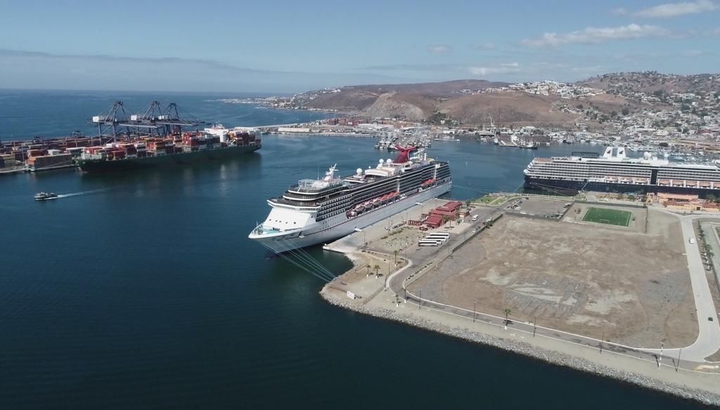 Seguirá arribando el "Carnival" a Ensenada.