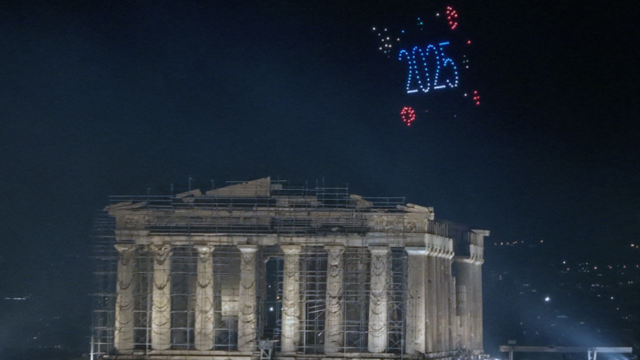 El mundo le da la bienvenida al 2025