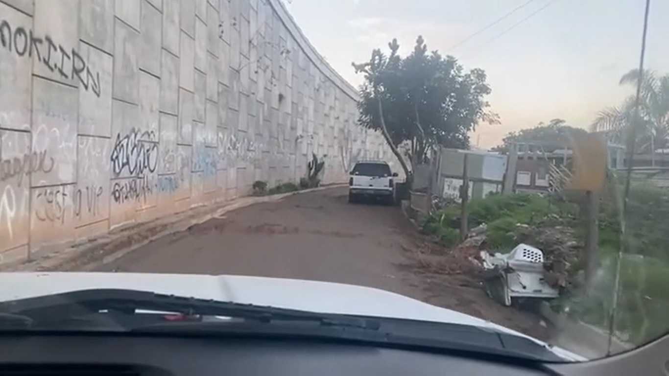 [VIDEO] Playas de Tijuana: Lodos de lluvia siguen en las calles