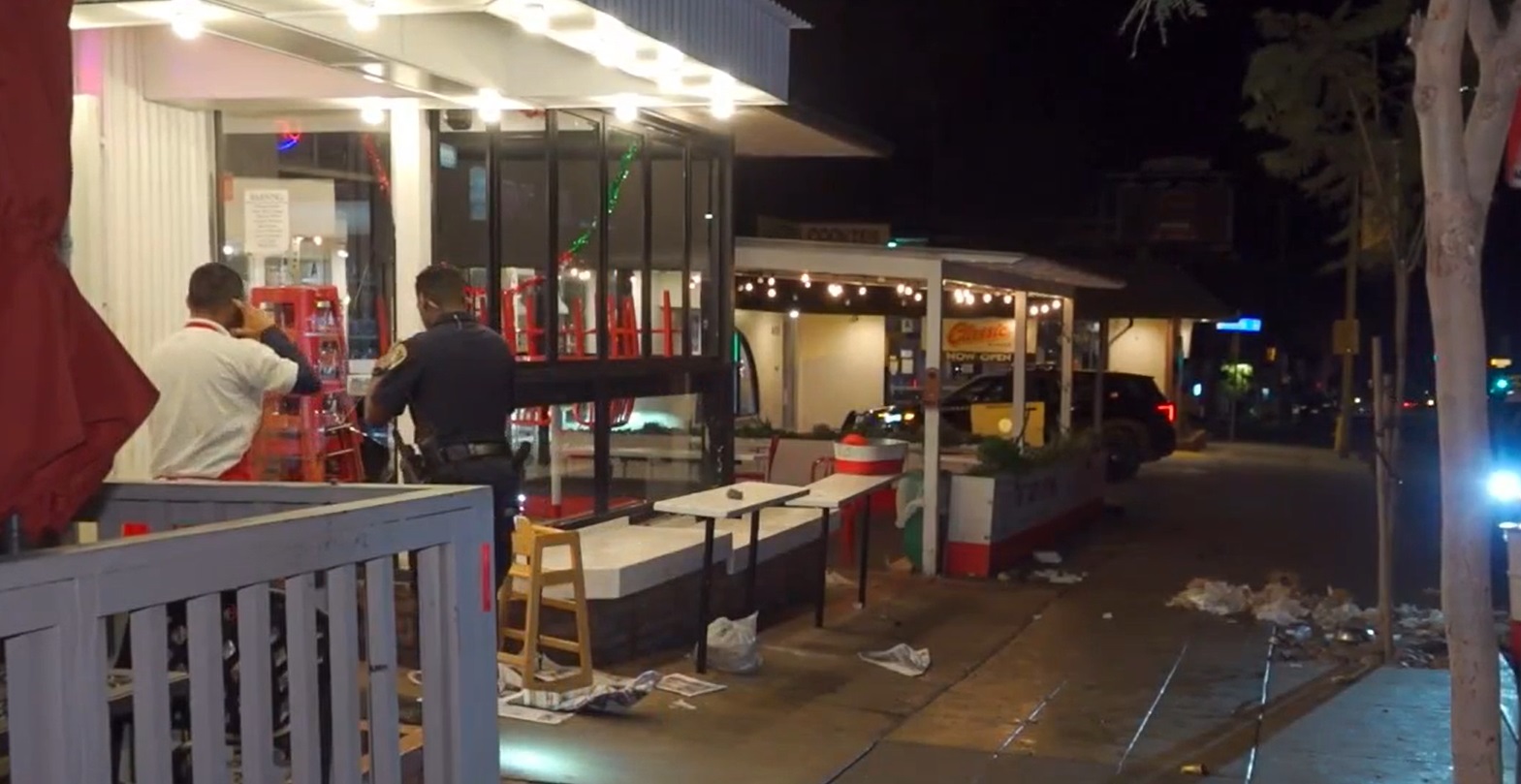 Vagabundo ataca con cuchillo a trabajadores de un restaurante: San Diego