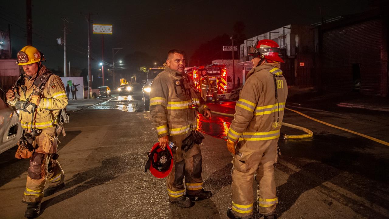 [VIDEO] Consume incendio un taller de maquinado: Tijuana