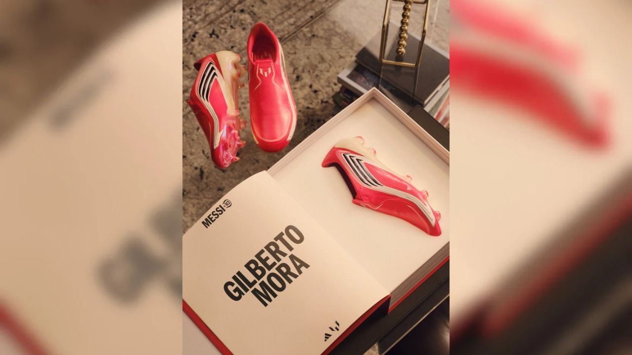Gilberto Mora agradece a Messi por elegirlo entre las promesas del futbol mundial