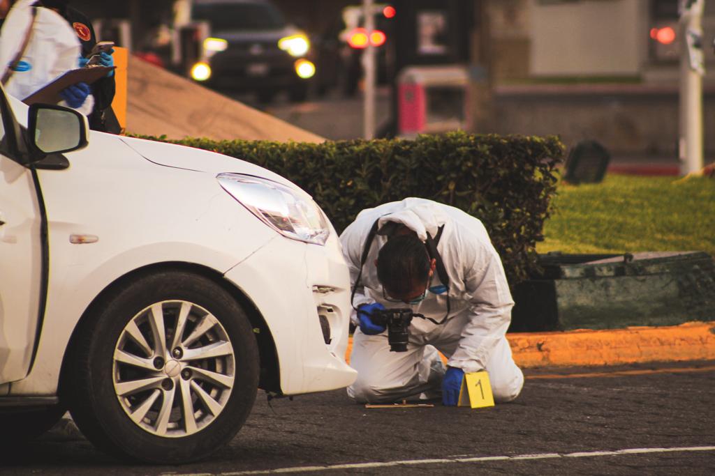 ¡Tarde violenta en Tijuana! Asesinan a dos en Glorieta Cuauhtémoc