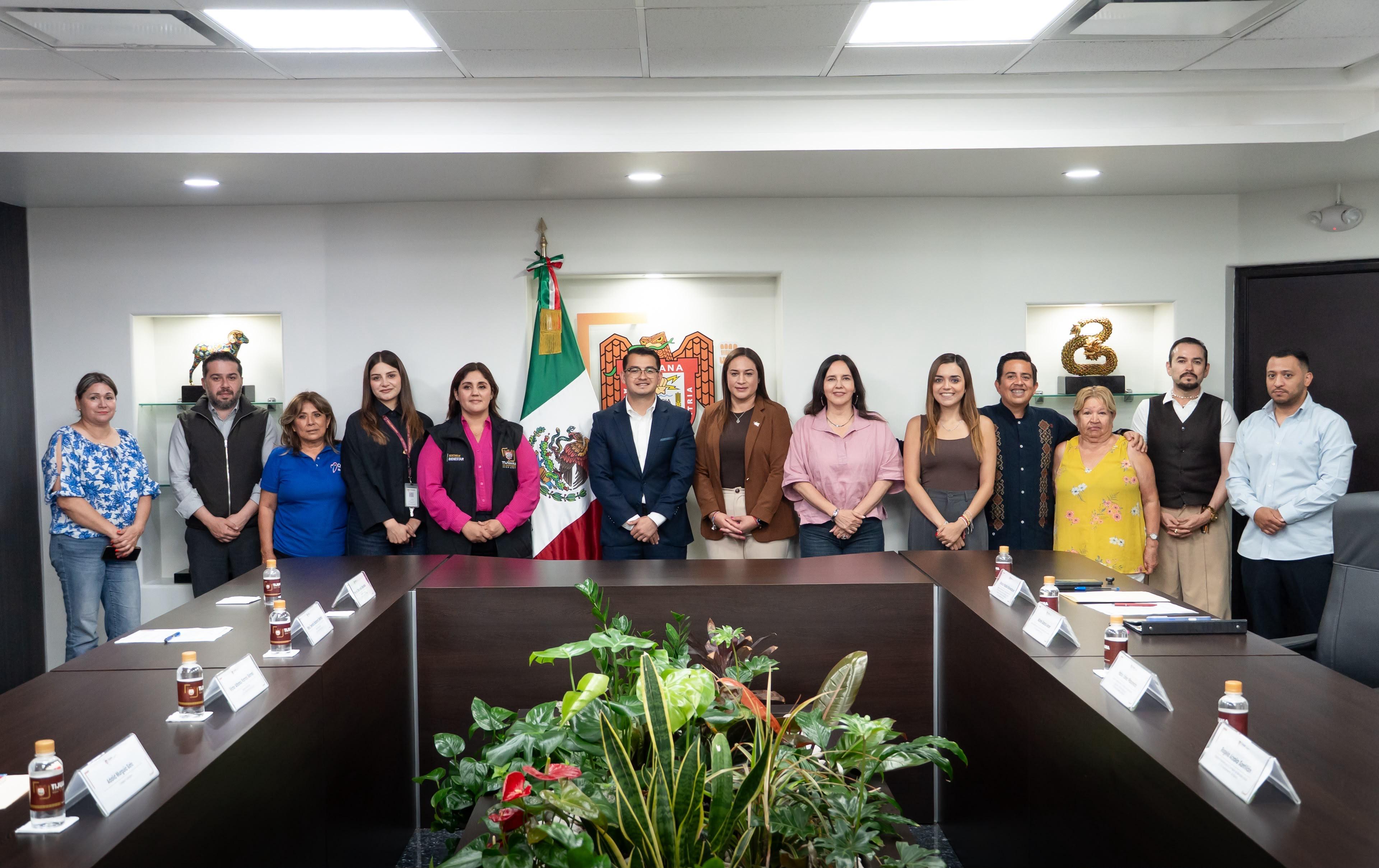 Ayuntamiento de Tijuana renueva direcciones de IMJUV y DIF