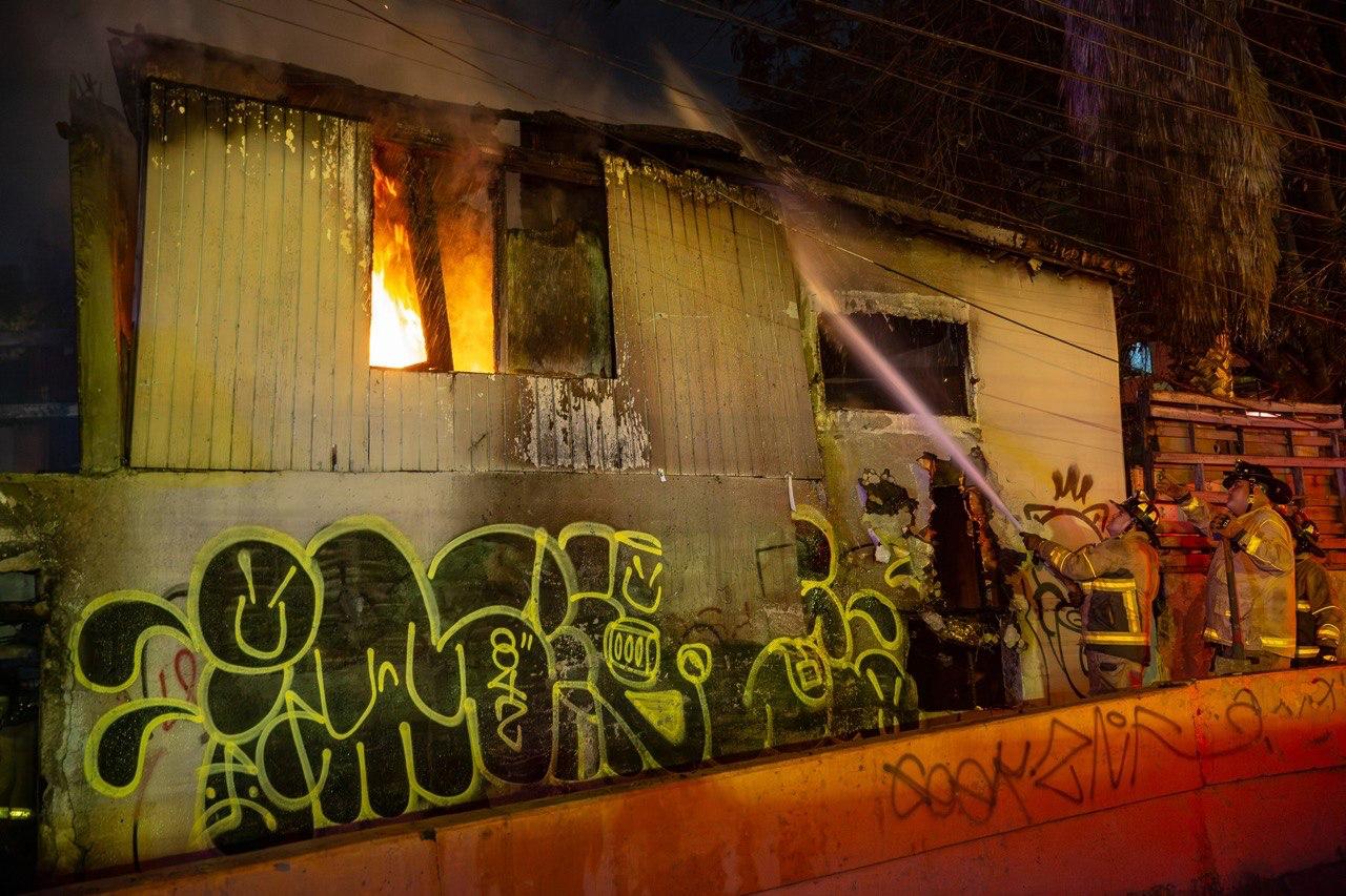 TIJUANA: Se incendia por tercera vez vivienda abandonada en la Vía Internacional