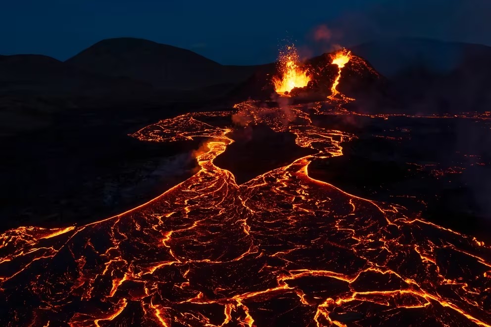 Se produce erupción volcánica en Islandia