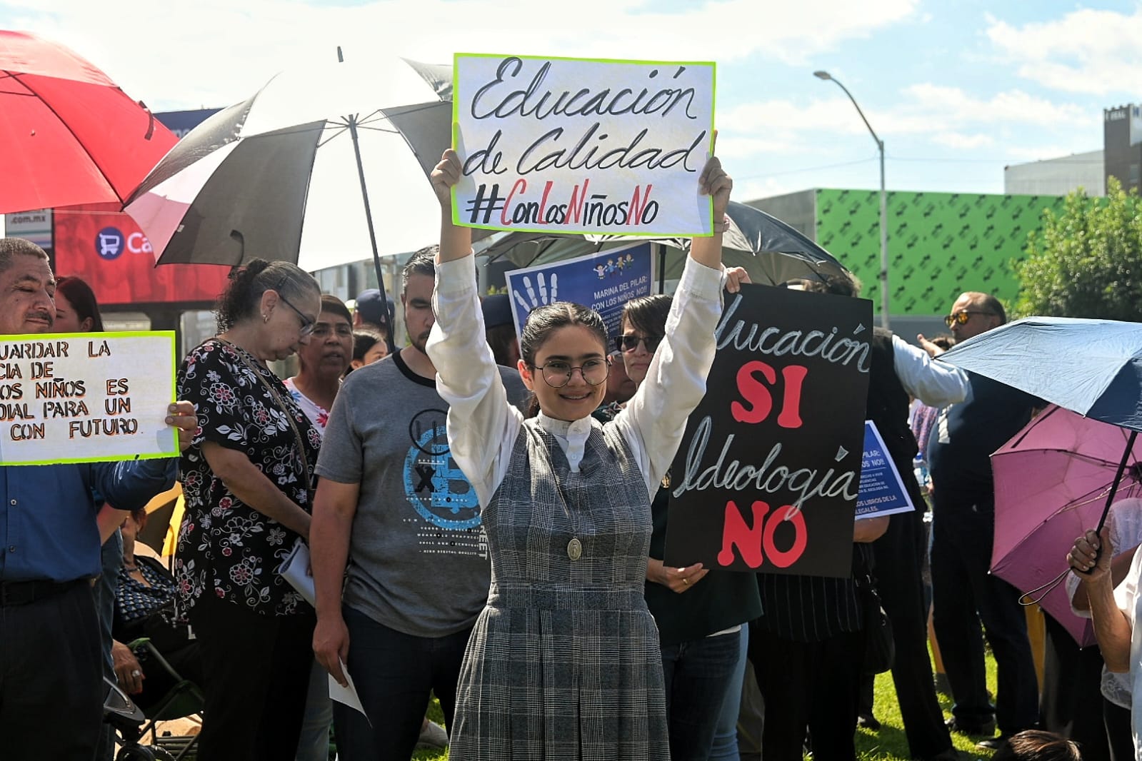 [GALERÍA] Manifestación en contra de libros de texto: Tijuana