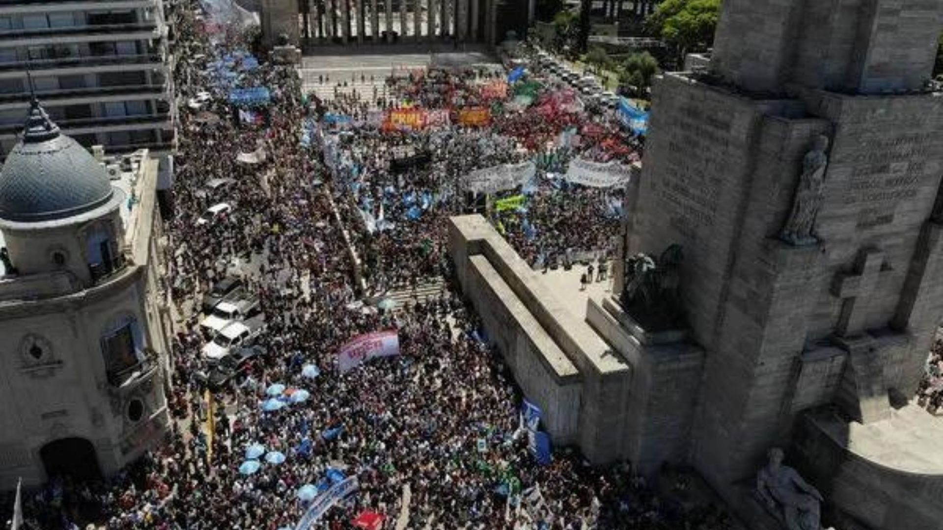 Inicia en Argentina media jornada de huelga