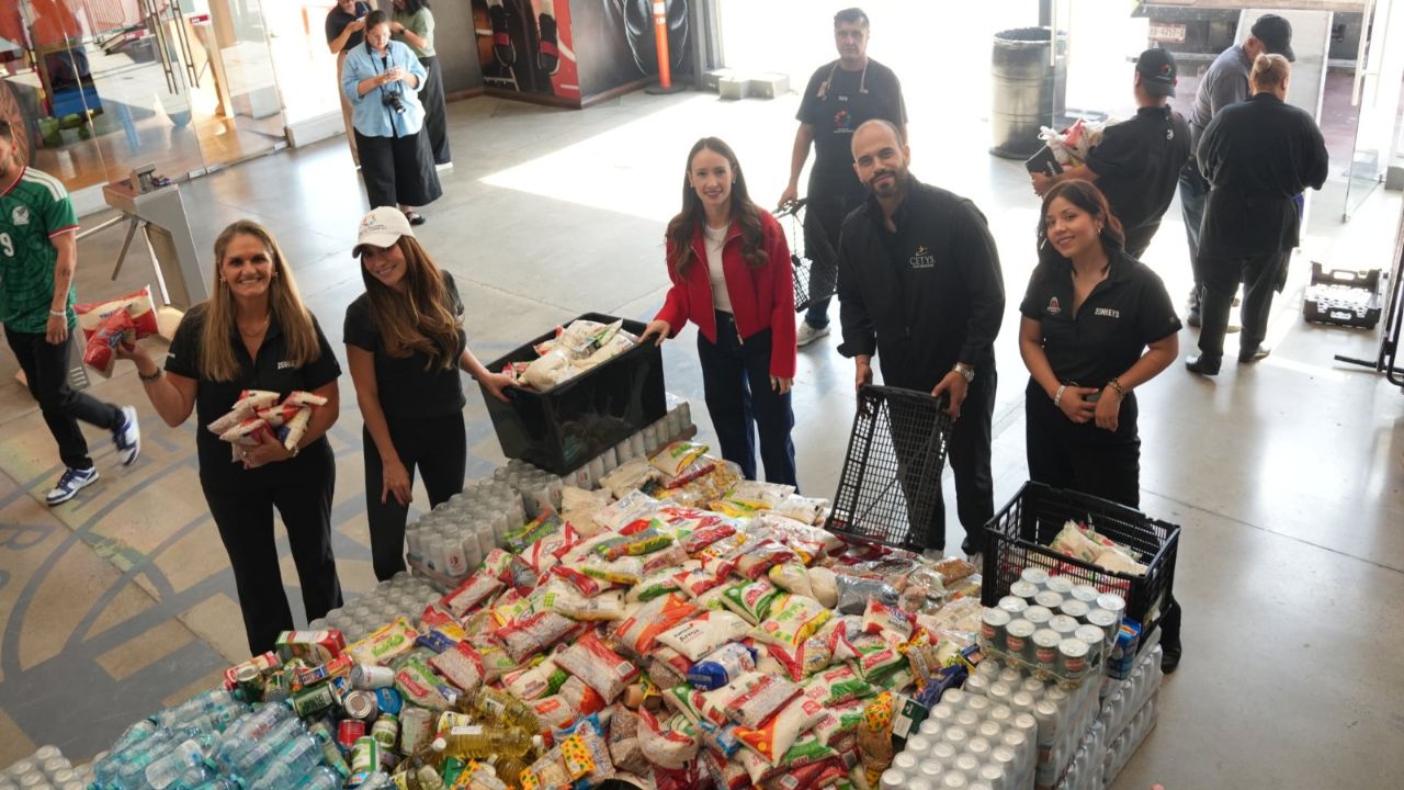 El básquetbol une a la frontera: jóvenes reúnen 7.3 toneladas de alimento para Tijuana Sin Hambre