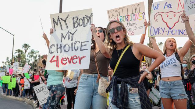 Facilita la Corte Suprema de Arizona la prohibición del aborto