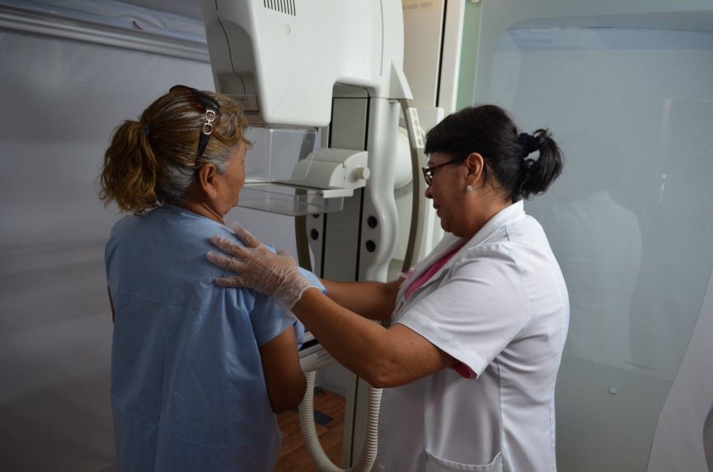 Contarán clínicas con tecnología especializada en cáncer de mama: IMSS  BC