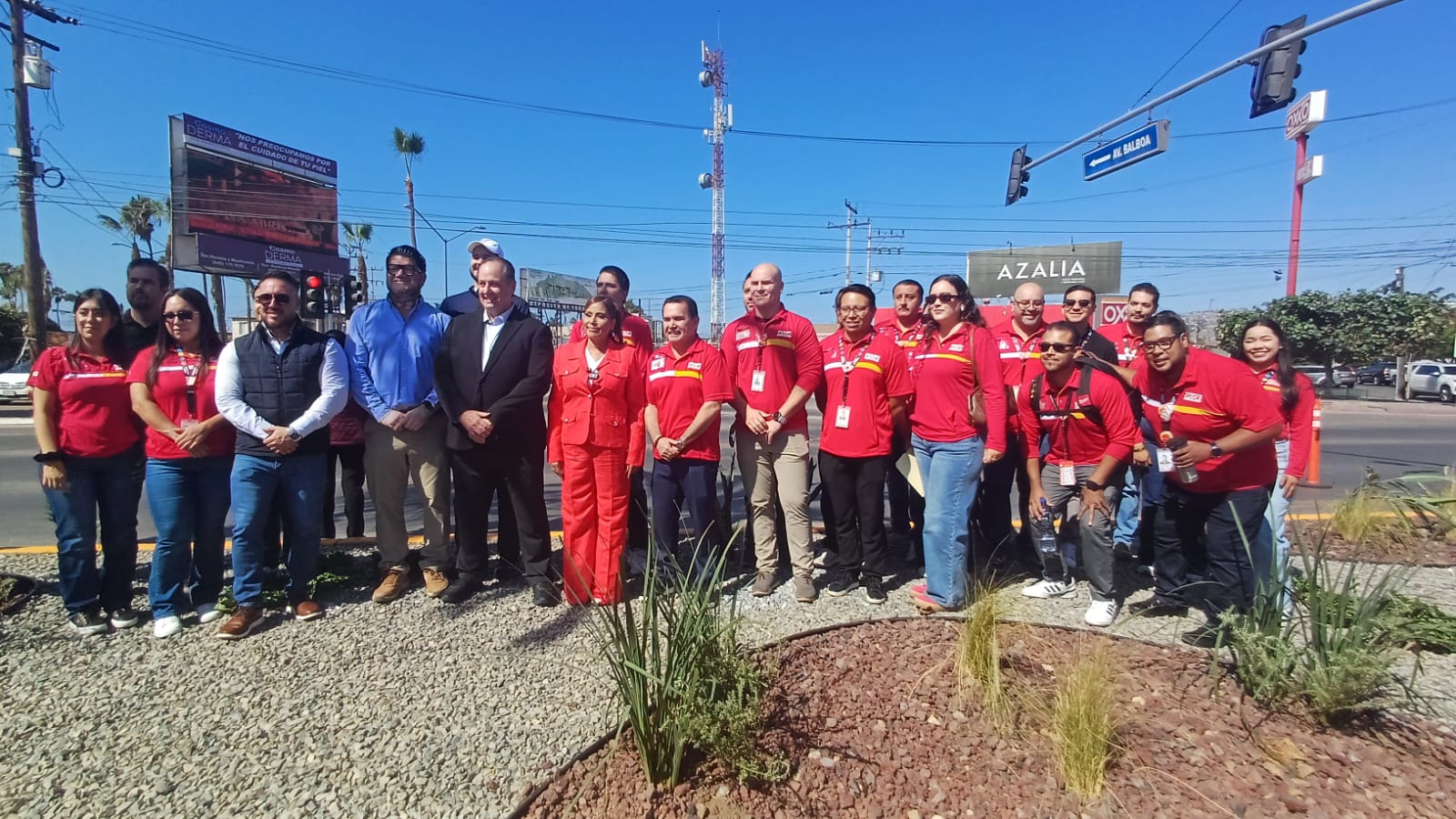 ENSENADA: Entregan camellón rehabilitado de la avenida Reforma
