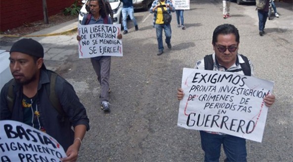 Liberan a los tres periodistas secuestrados: Guerrero