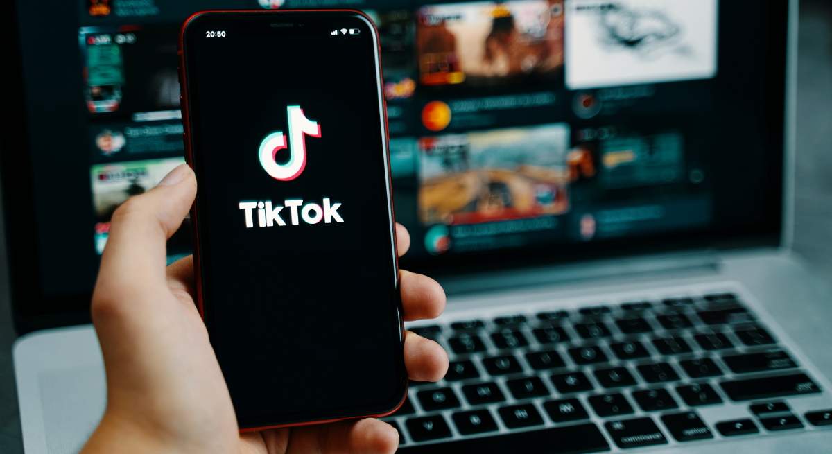 Multaron a TikTok por contenido de propaganda