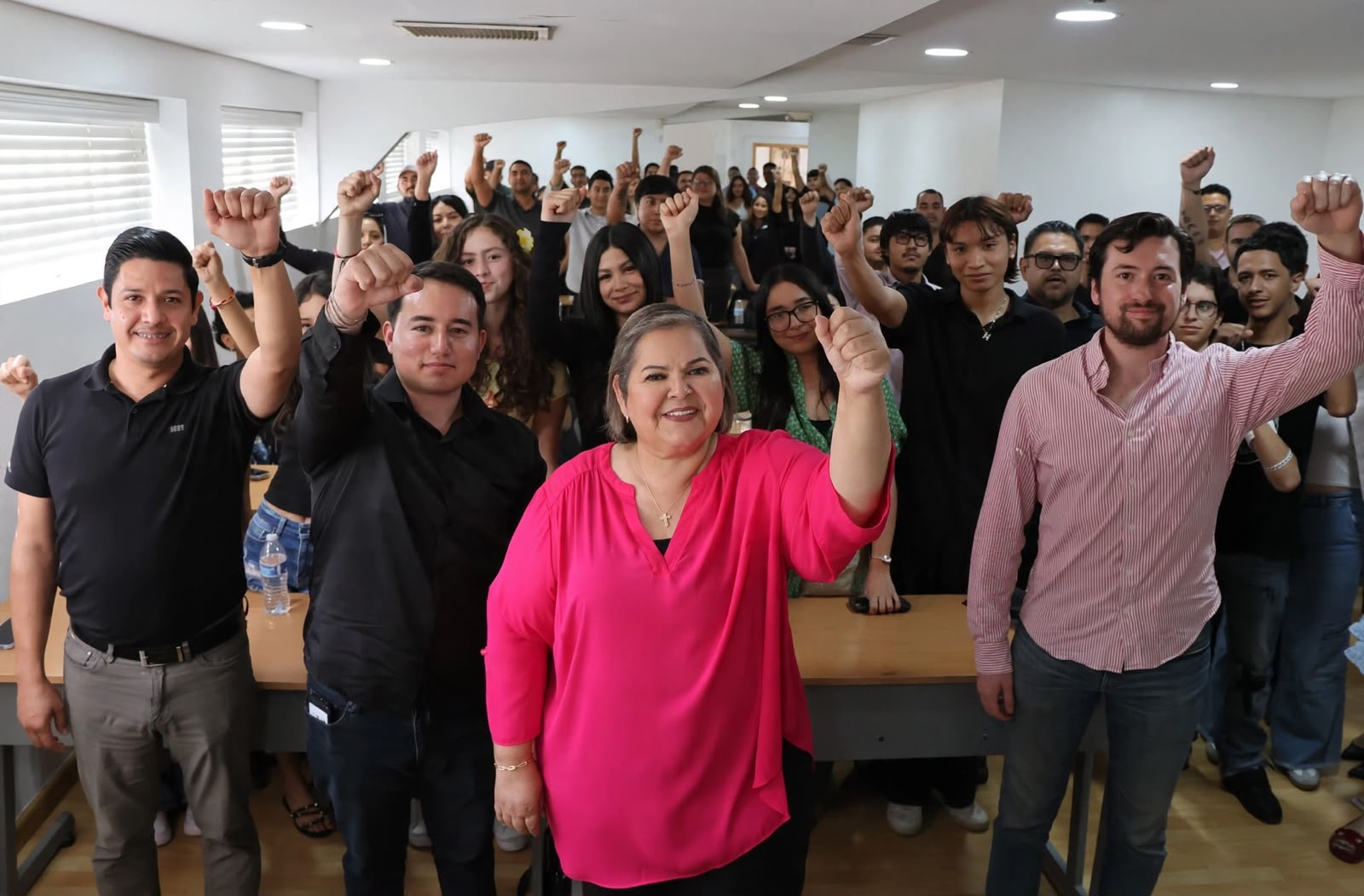 Eva Moreno llama a jóvenes de BC a construir una “gran alianza”