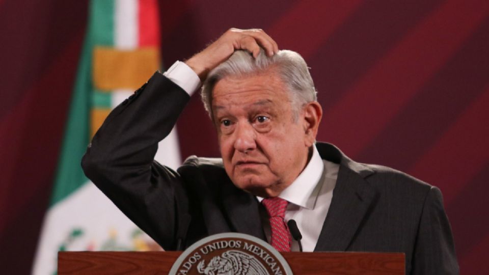 Advierte AMLO sobre el peligro de uso de bots