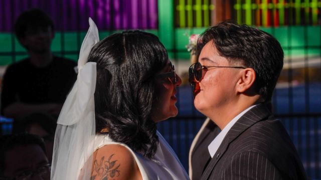 Amor e inclusión: 20 parejas formalizan su unión en bodas colectivas en Tijuana