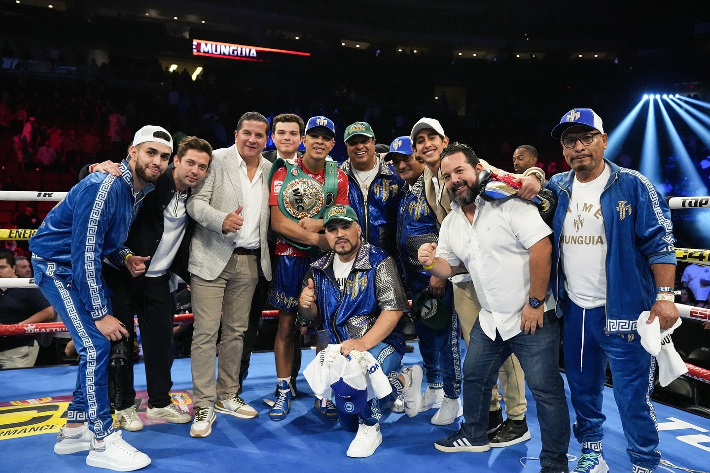 Munguía ganó más dinero por perder con Canelo Álvarez, que por derrotar a Bazinyan