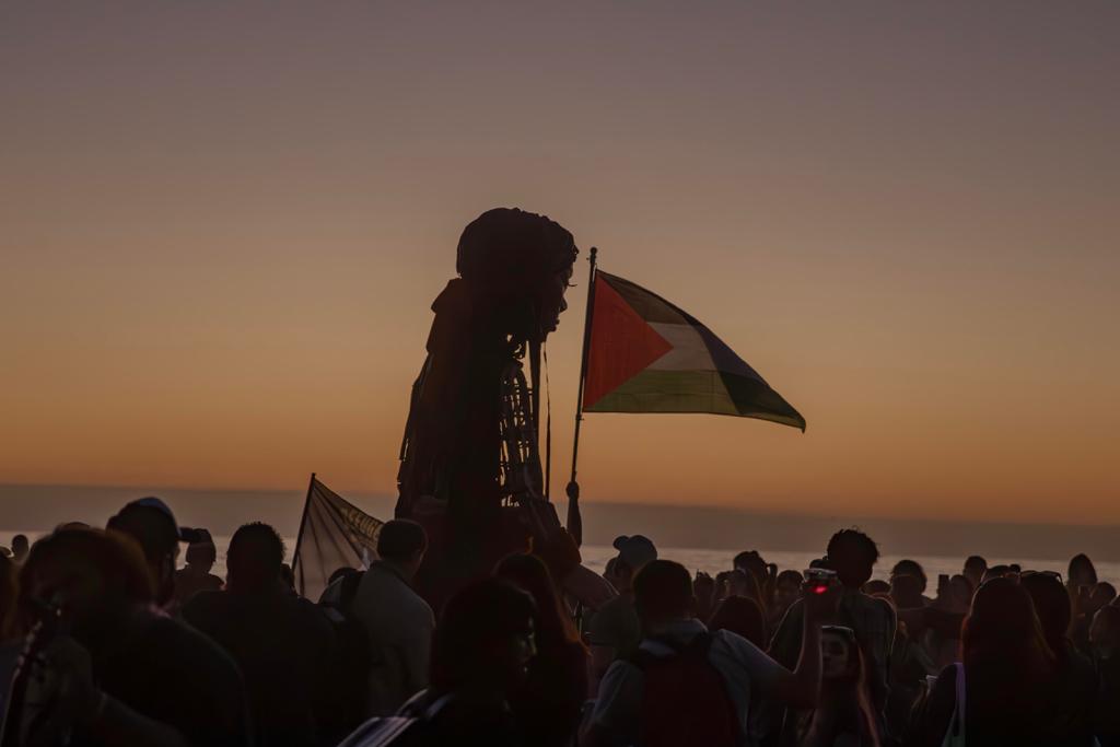 [GALERÍA] Amal, la pequeña gigante llega al muro Fronterizo Playas de Tijuana