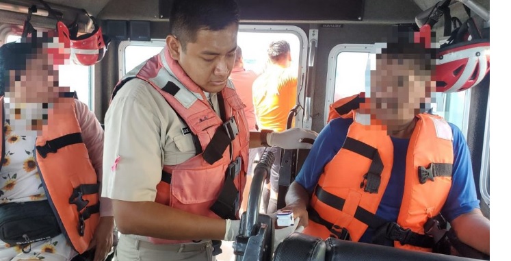 [VÍDEO] Embarcaciones sufrieron volcadura en Cabo San Lucas