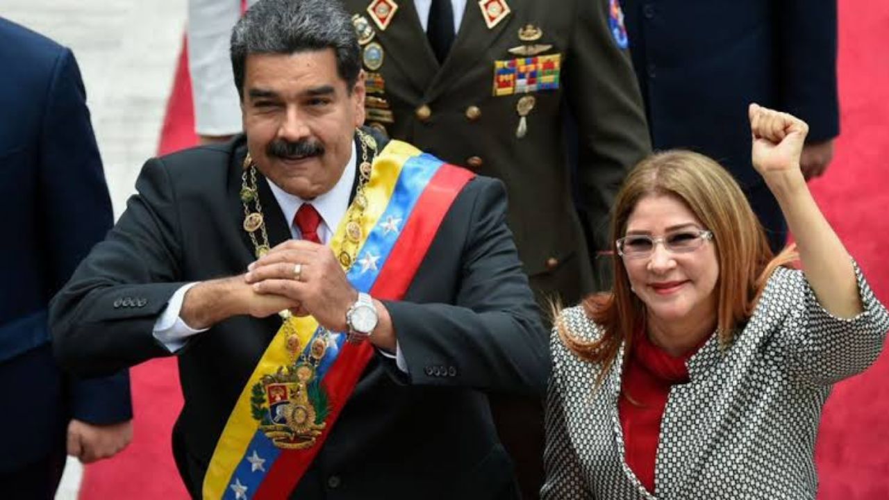 Juez niega arresto domiciliario a Cilia Flores, esposa de Maduro; Fiscalía amplía los cargos en su contra
