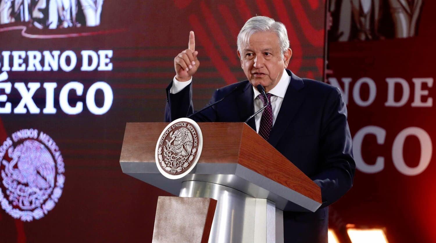 AMLO planea hacer consulta ciudadana sobre Fuerzas Armadas