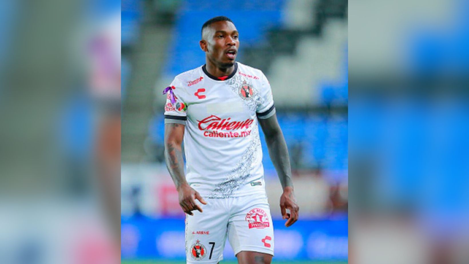 Fabián Castillo en la mira del Colo Colo