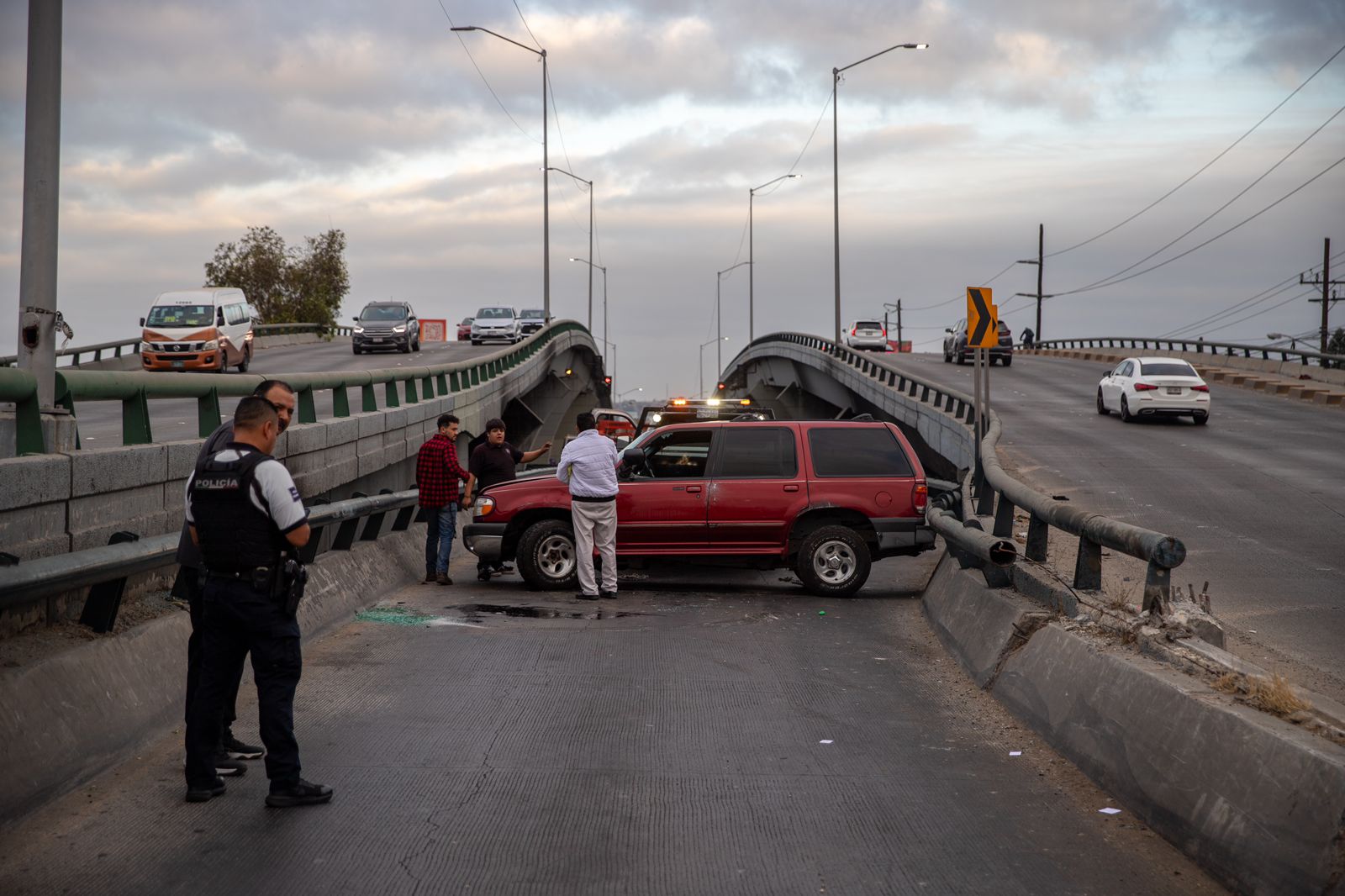 Se accidenta un hombre de la tercera edad en 5 y 10