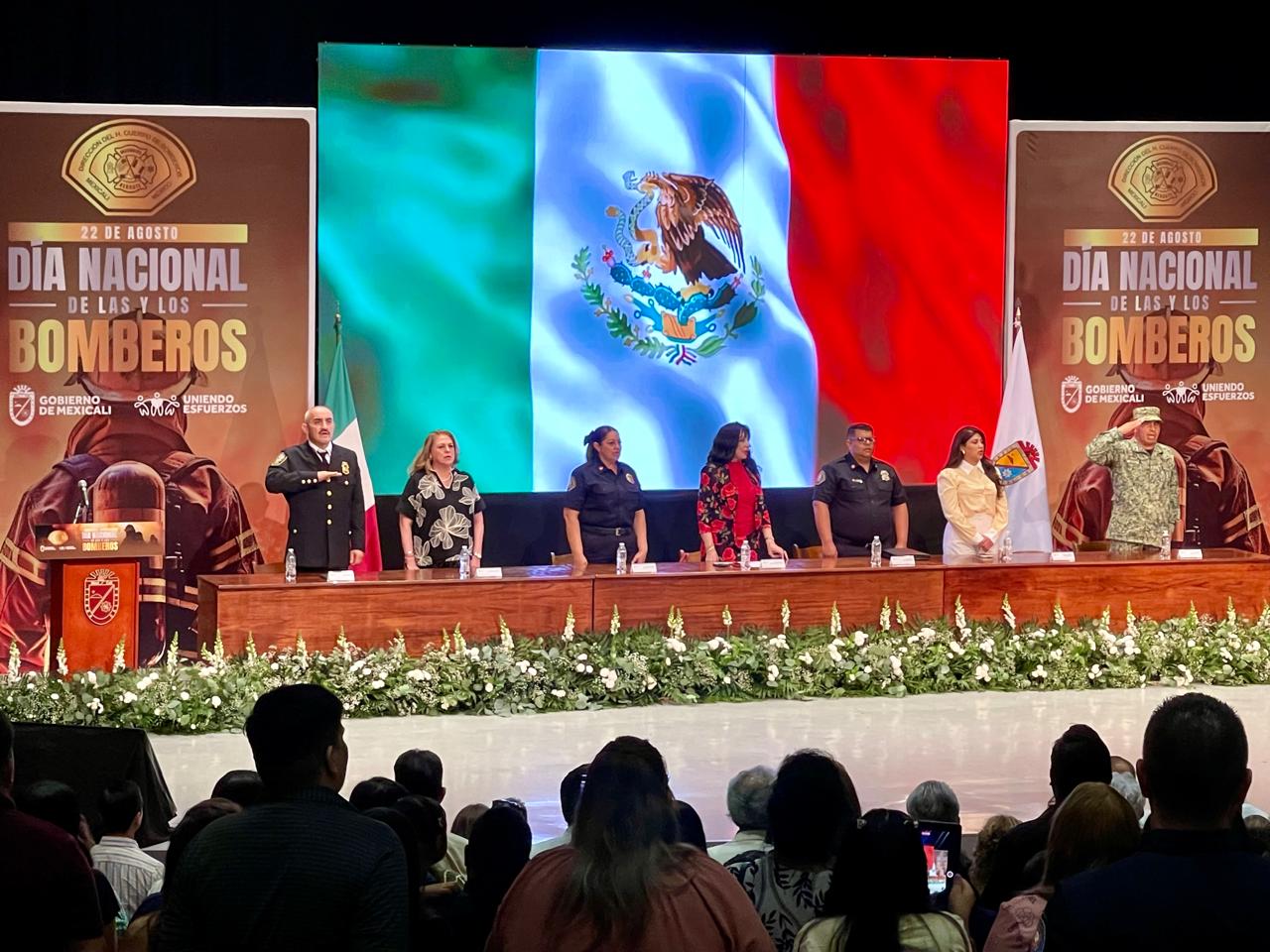 MEXICALI: Bomberos conmemoran su día