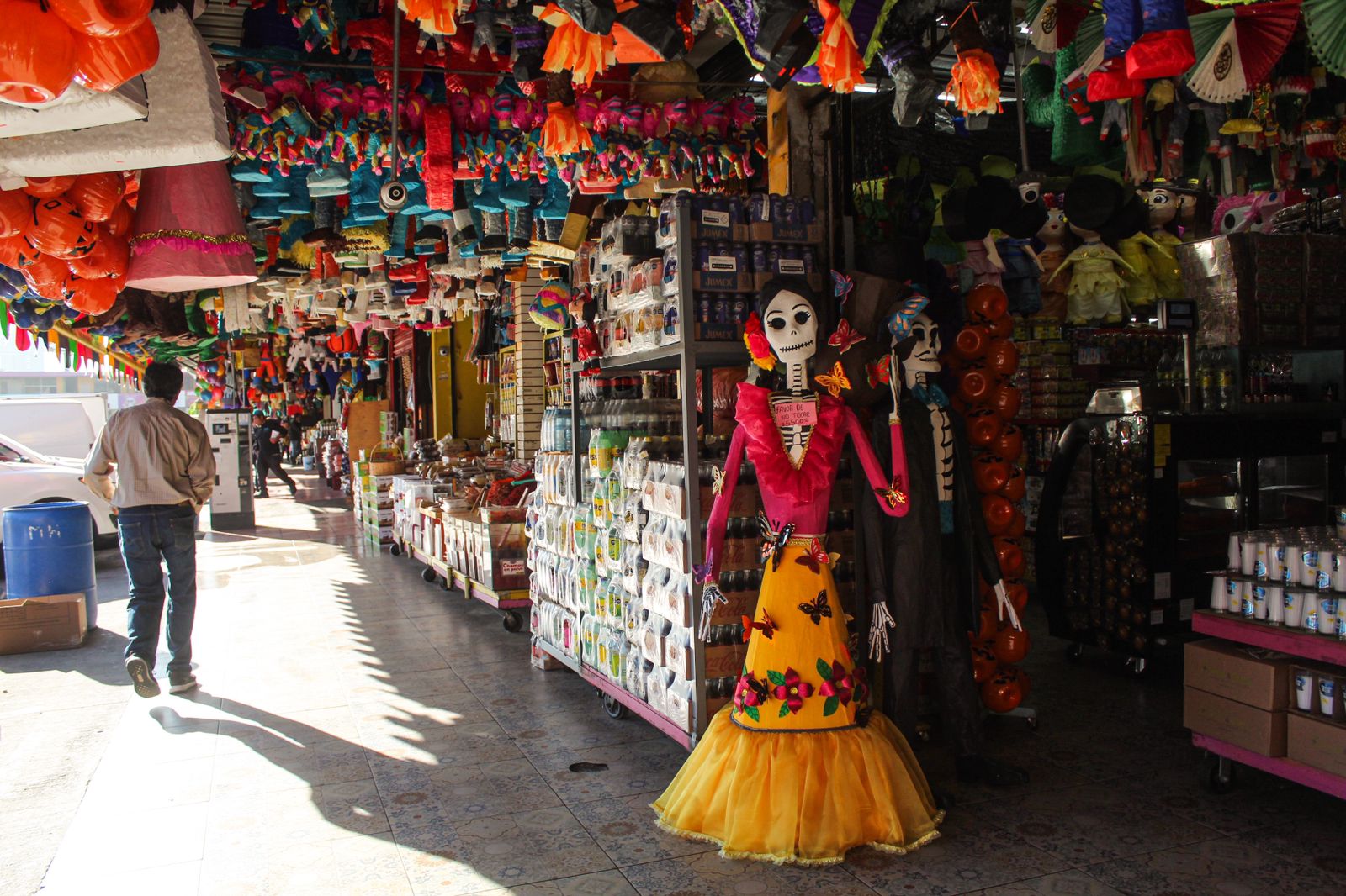 Cempasúchil y calaveritas: Inicia la venta previa al Día de Muertos en Tijuana