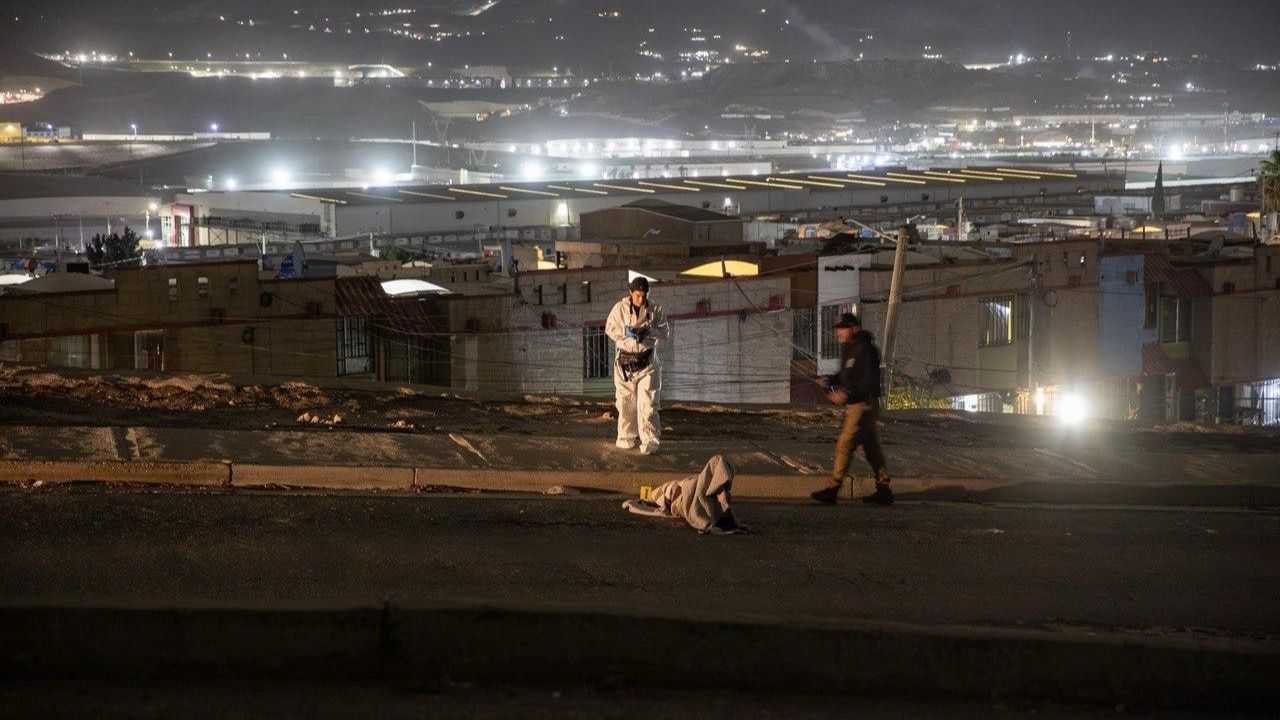 TIJUANA: Localizan sin vida a un hombre envuelto en una cobija en Cañadas del Florido