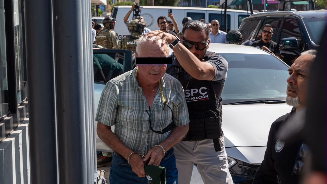 Vinculan a proceso a Ernesto Ruffo por huachicol fiscal; seguirá en el Altiplano