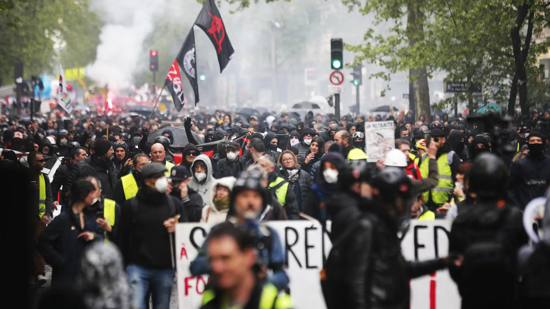 Protesta de franceses contra Macron en el Día del Trabajo