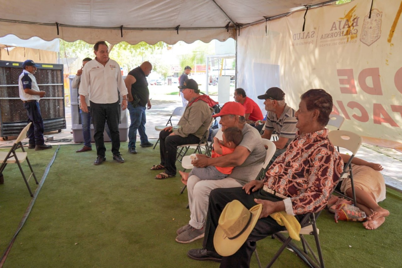 Continúa operativo por alerta de calor en Mexicali