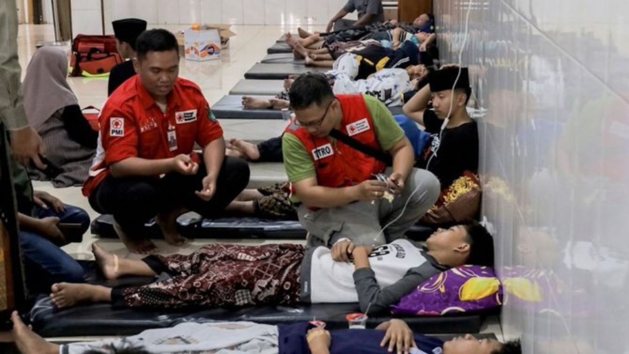 Hospitalizan a 512 niños por intoxicación alimentaria en Indonesia