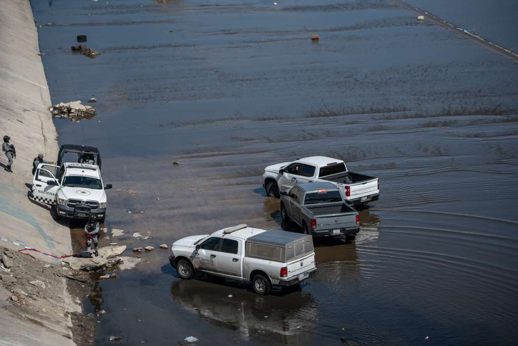 Localizan a mujer sin vida y con quemaduras en la canalización del Río Tijuana