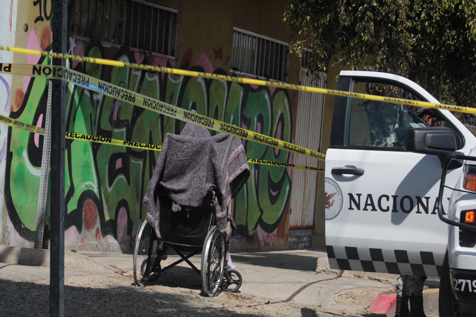 [IMÁGENES SENSIBLES] Fallece joven en silla de ruedas en plena calle: Tijuana