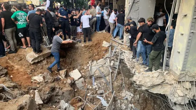 Decenas de muertos tras ataques israelíes en Líbano