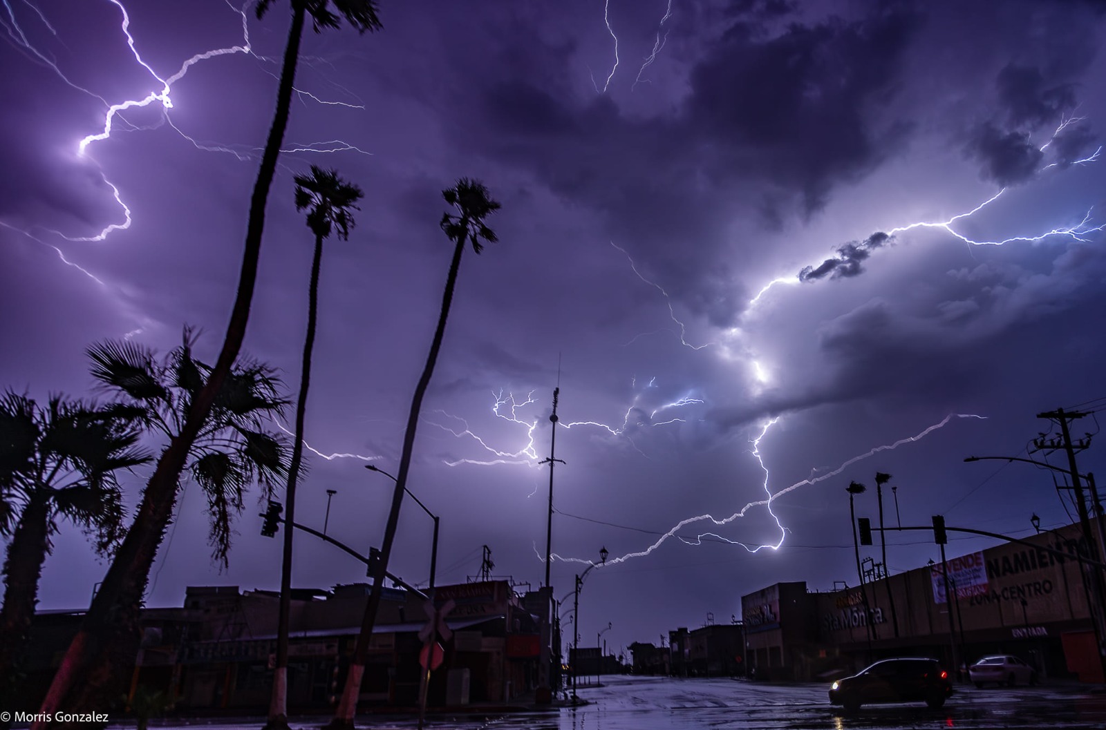 Circulan fotografías de tormenta por el artista Morris González