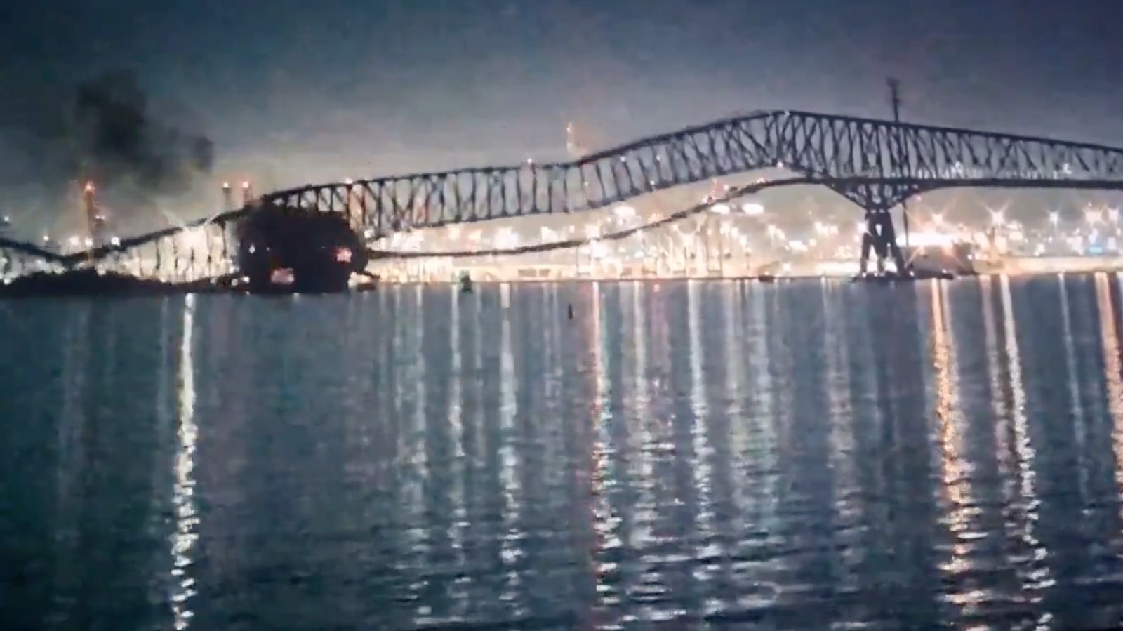 [VIDEO] Puente “Francis Scott Key” se desploma tras choque naval: Baltimore