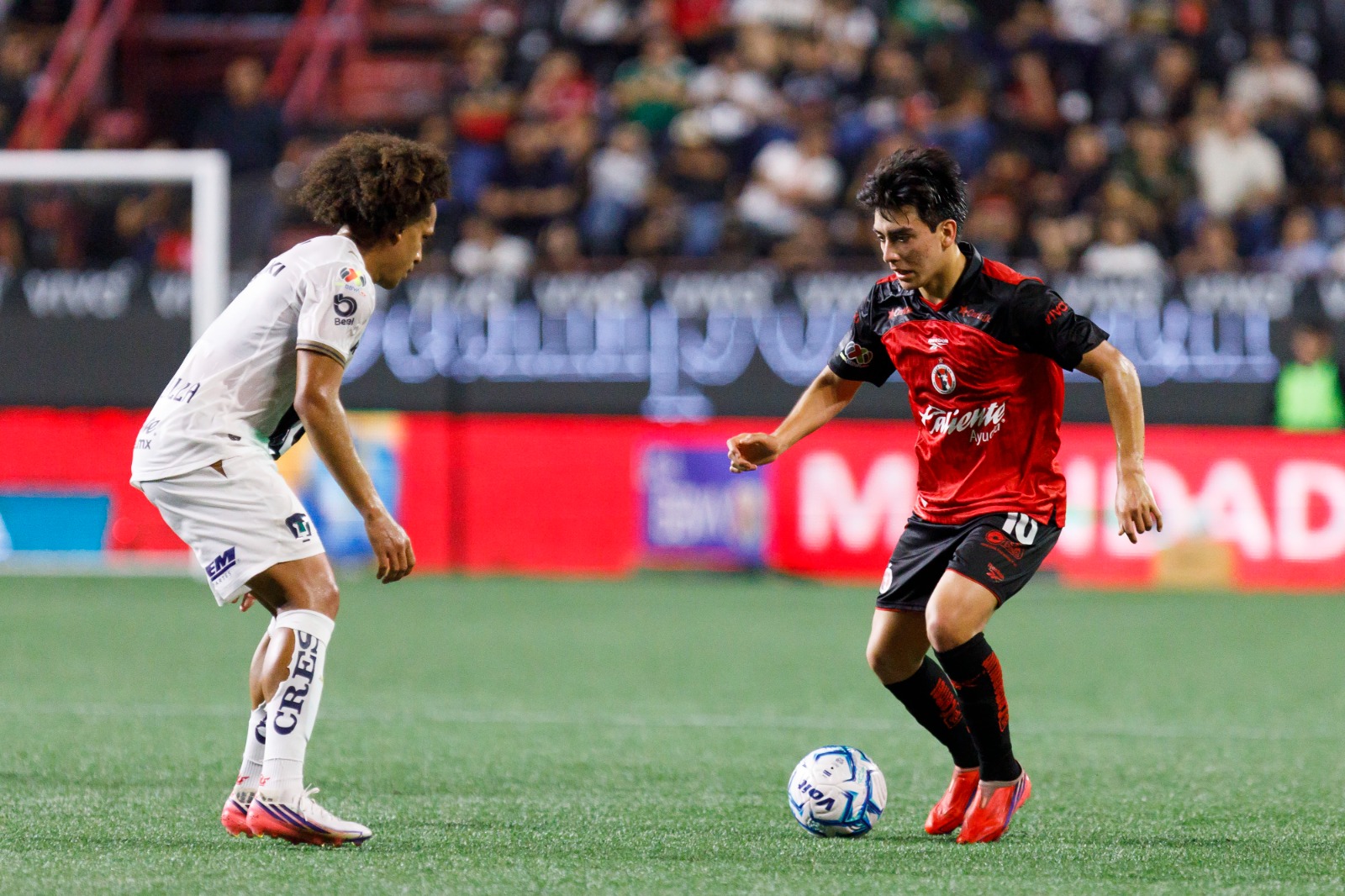 Gilberto Mora disfruta su doblete ante Pumas y deja su futuro en manos de Dios