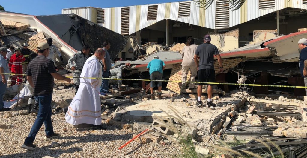 49 personas lesionadas en derrumbe de iglesia