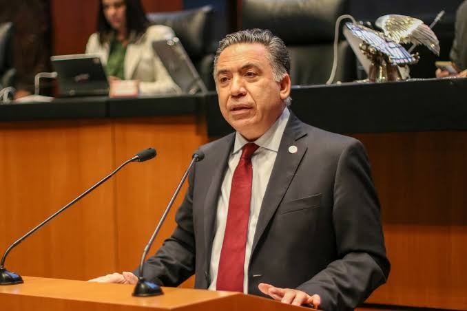 Inzunza volverá al Senado tras meses de ausencia; niega que tenga relación con regreso de Rocha