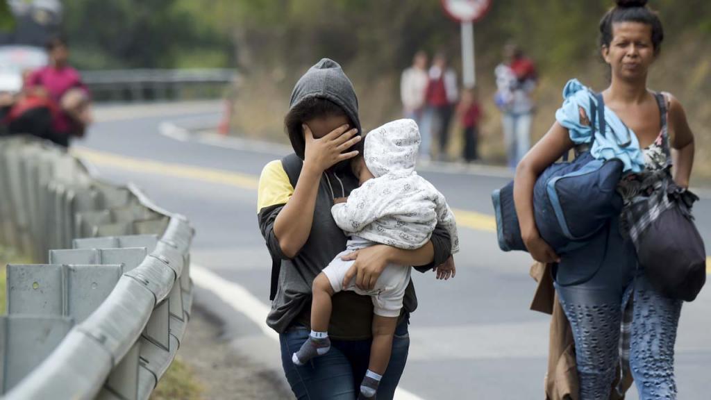 Niñas y jóvenes huyen de sus países por violencia comunitaria y sexual