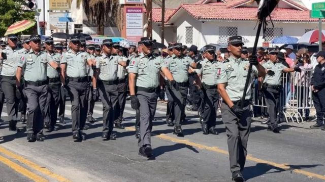 MEXICALI: Conmemoran 216 aniversario de la Independencia con desfile cívico-militar